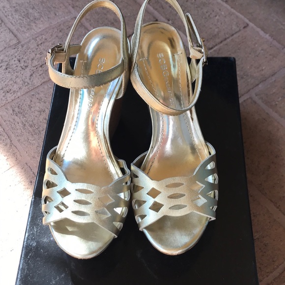 BCBC platform in gold - Picture 1 of 3